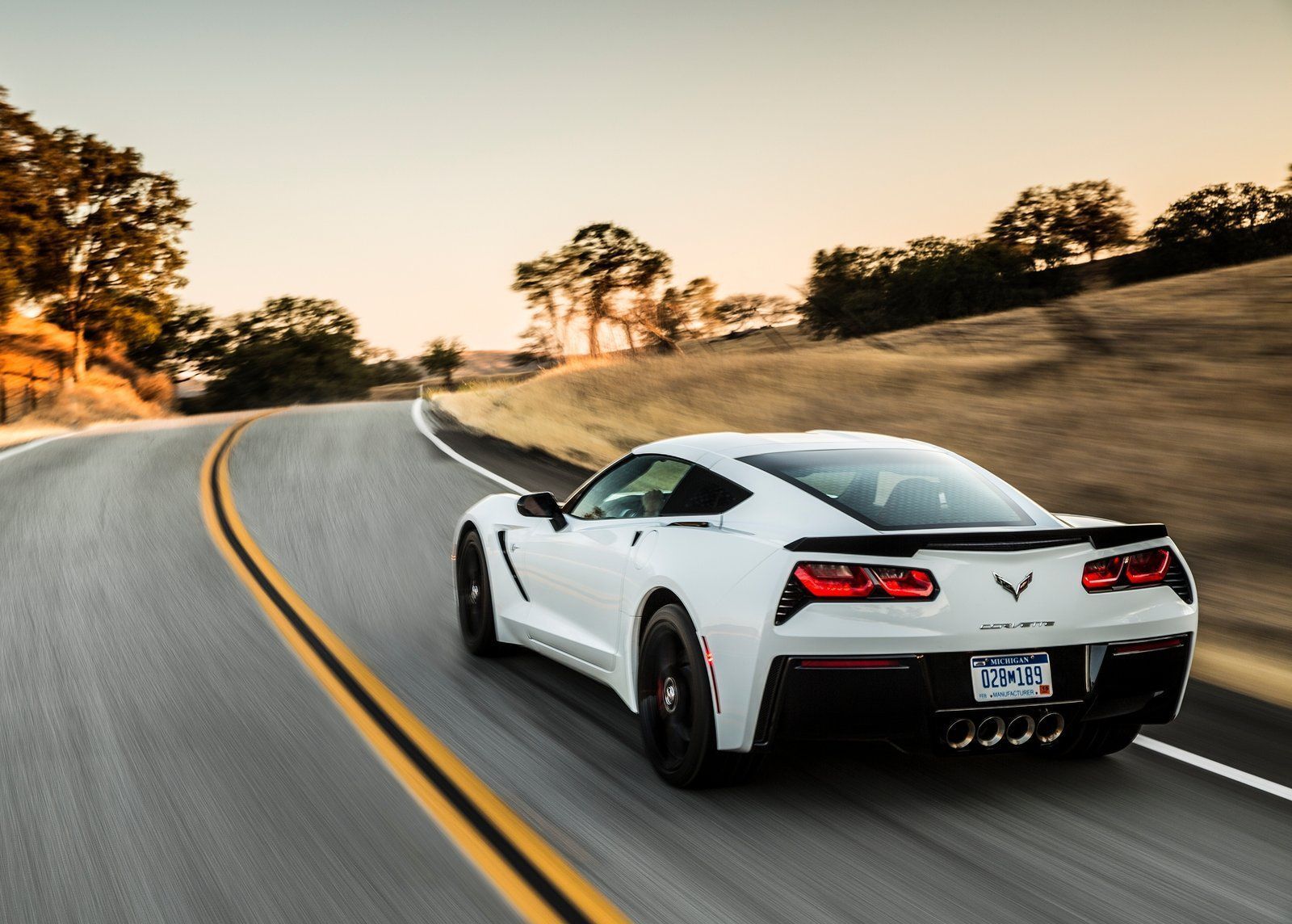 White Corvette Wallpapers