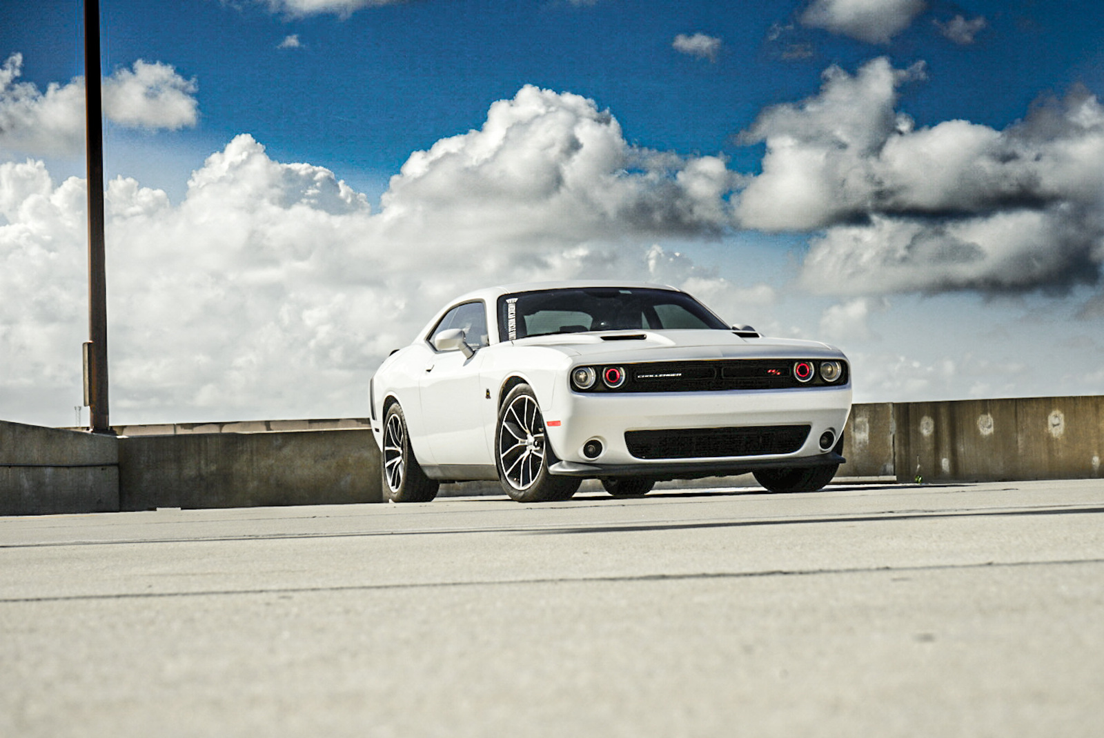 White Dodge Challenger Wallpapers