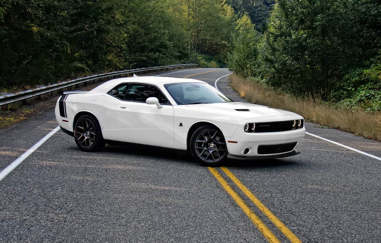 White Dodge Challenger Wallpapers