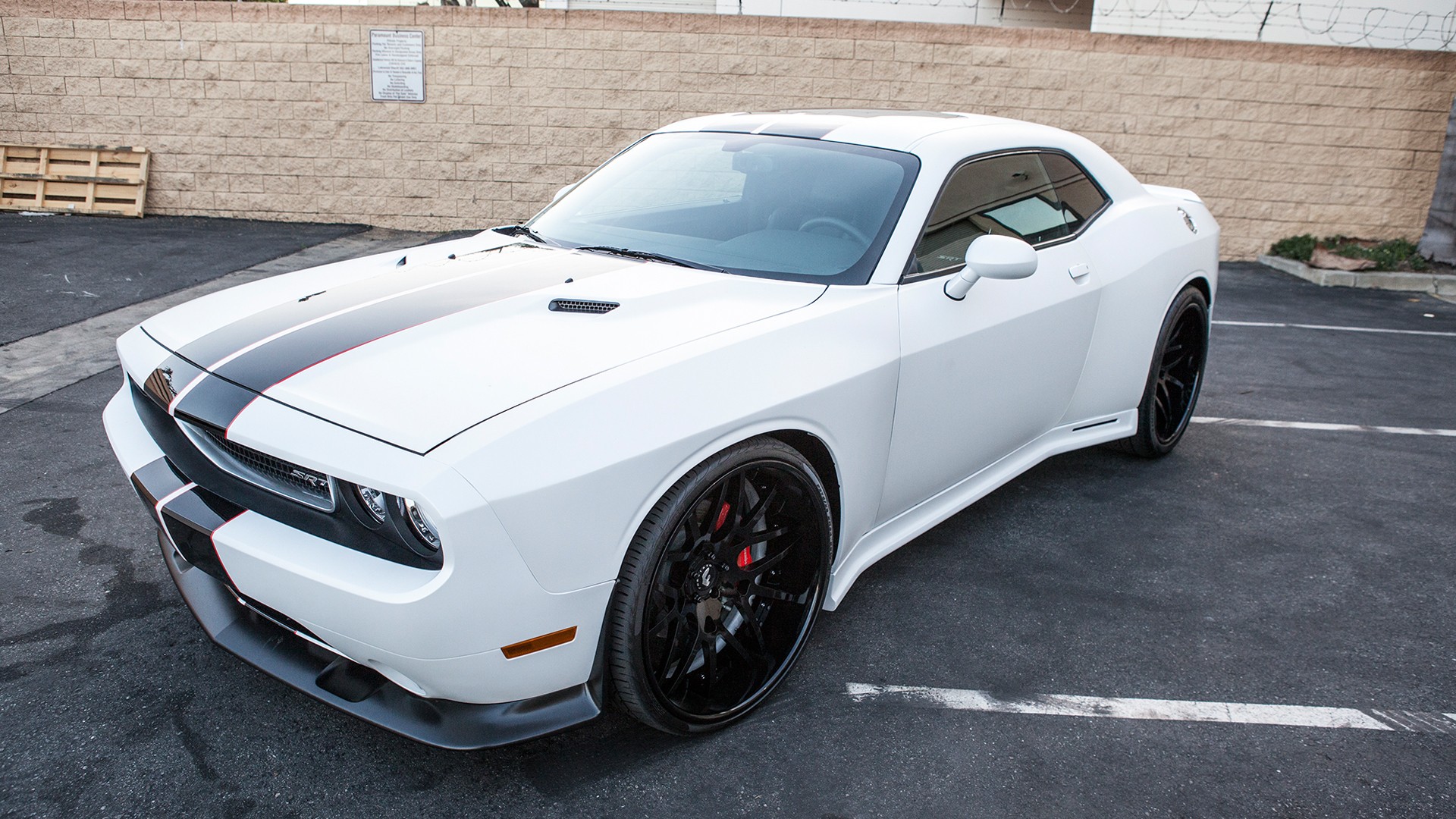 White Dodge Challenger Wallpapers