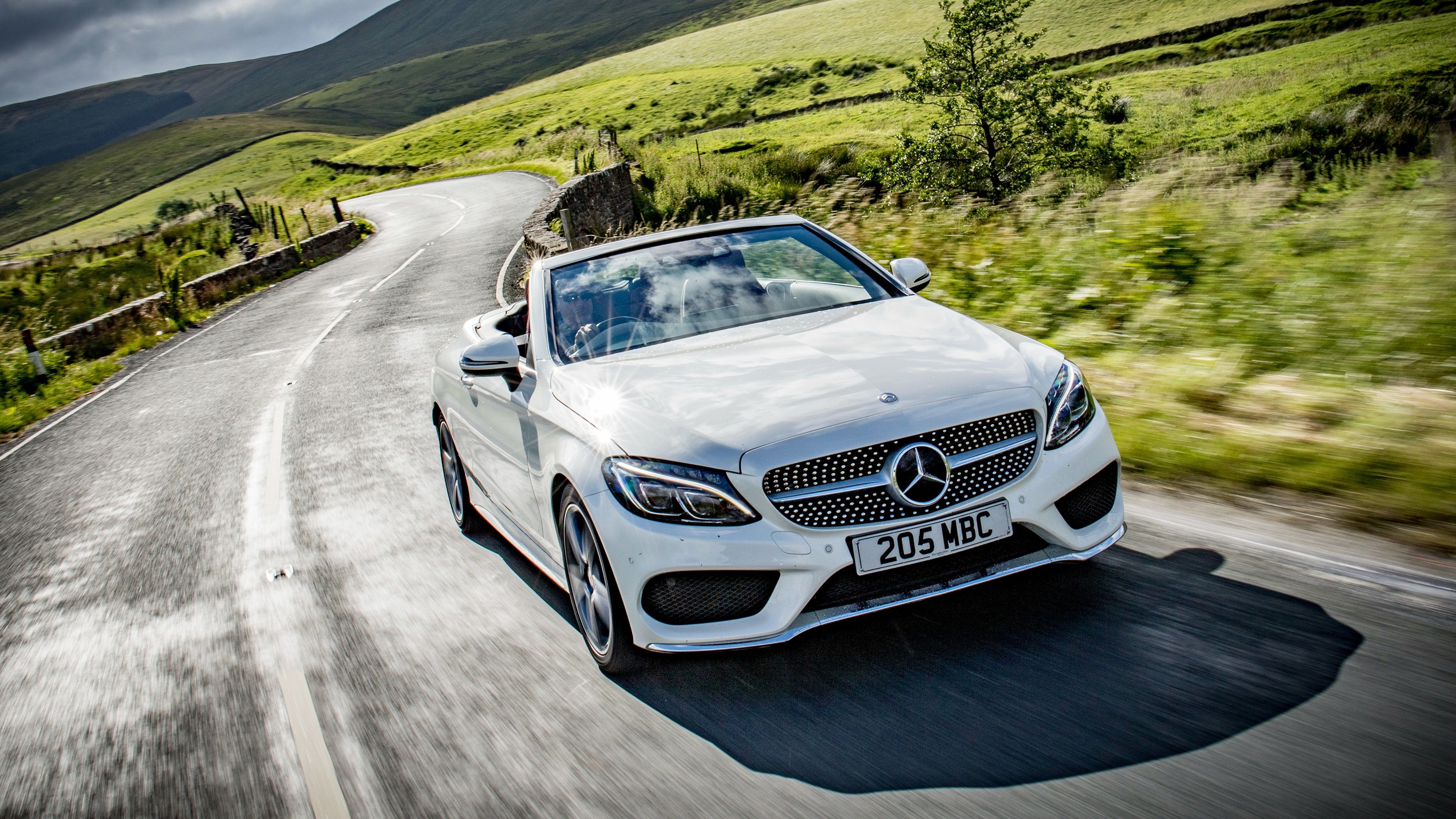 White Mercedes-Benz C 220 Wallpapers