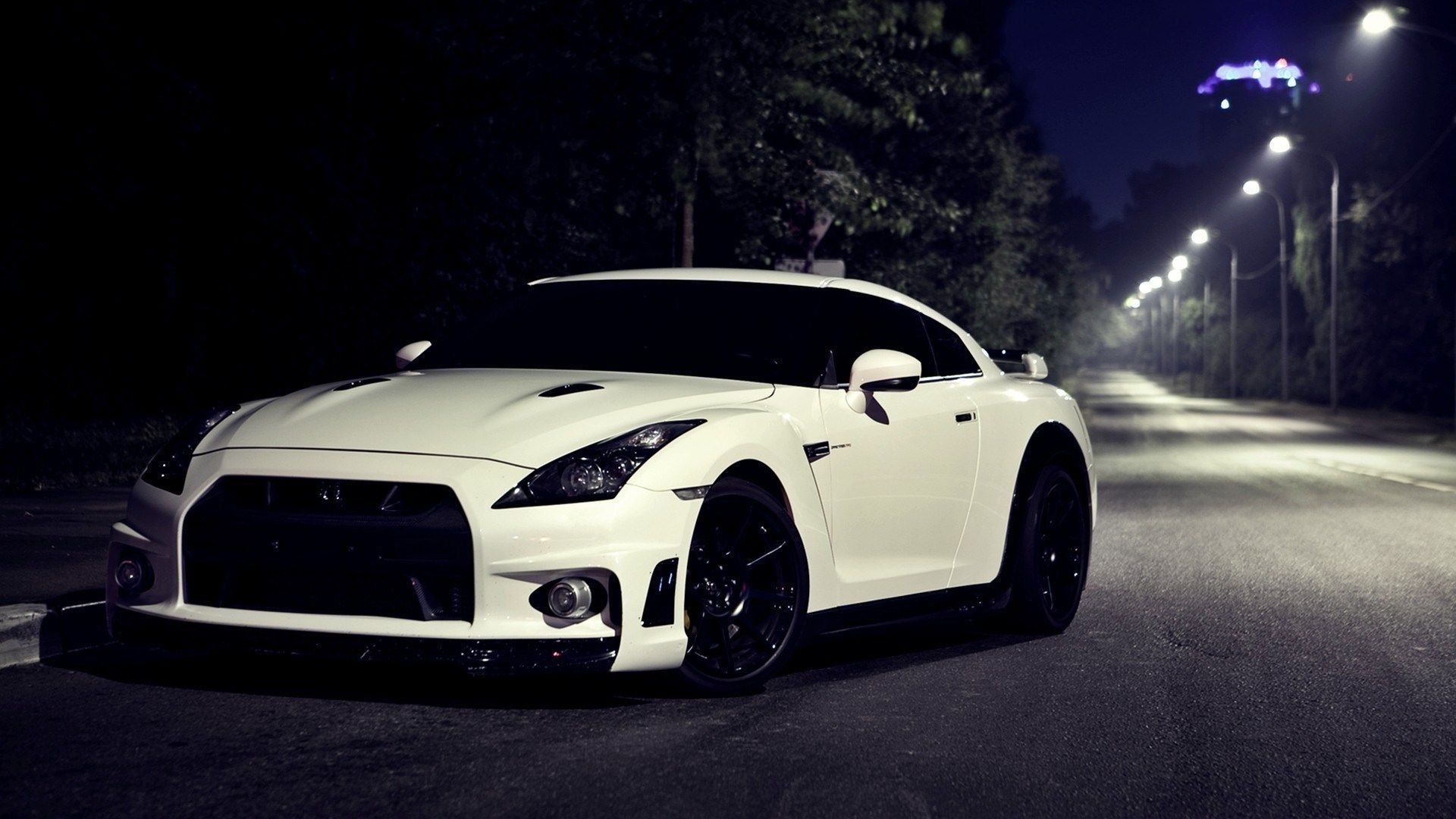 White Nissan Gtr Wallpapers