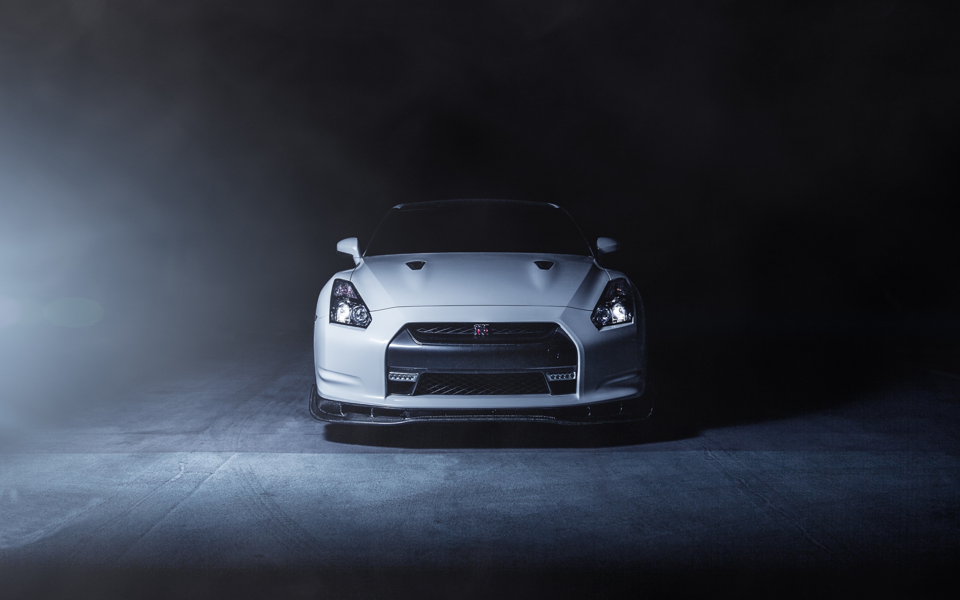 White Nissan Gtr Wallpapers