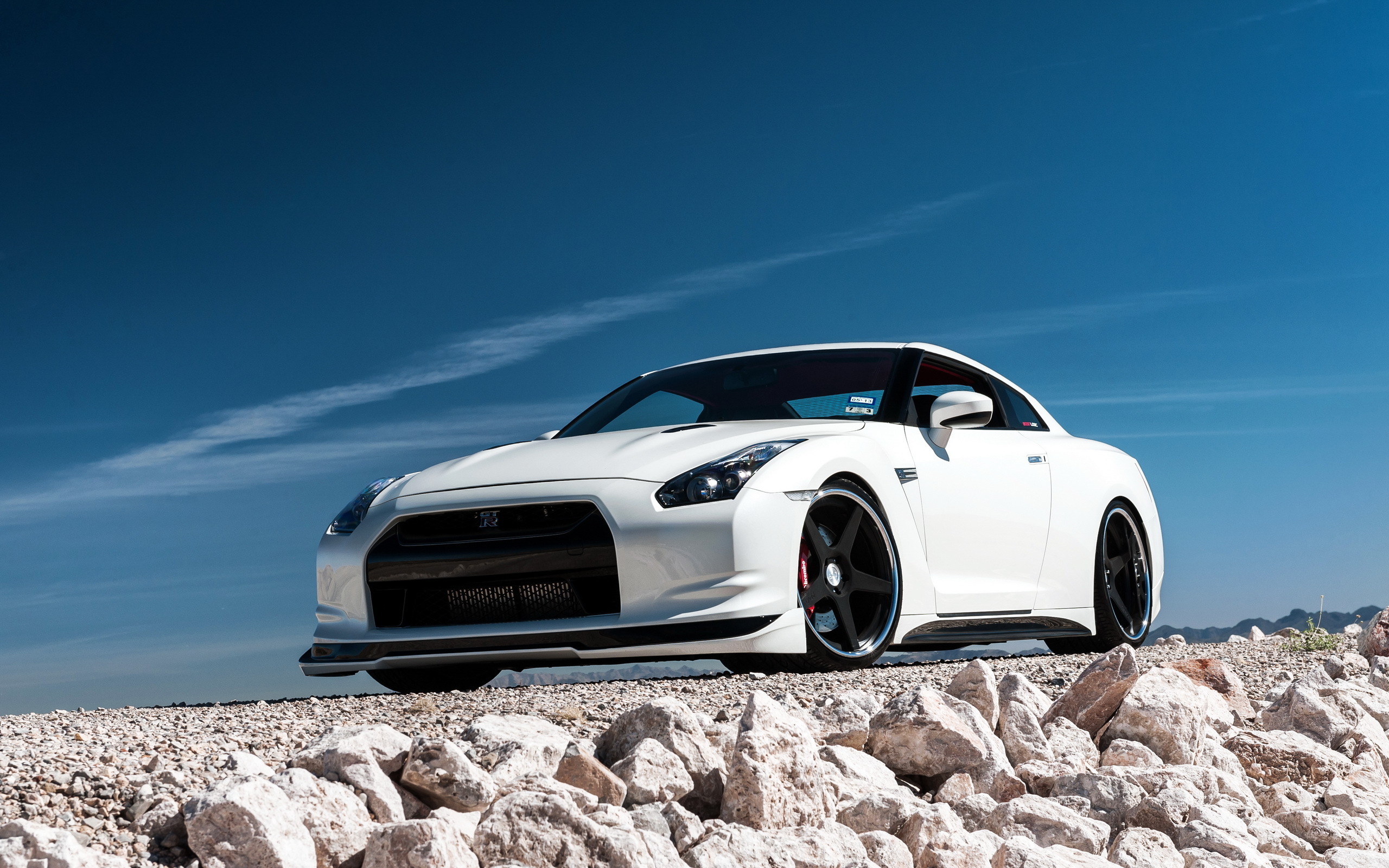 White Nissan Gtr Wallpapers