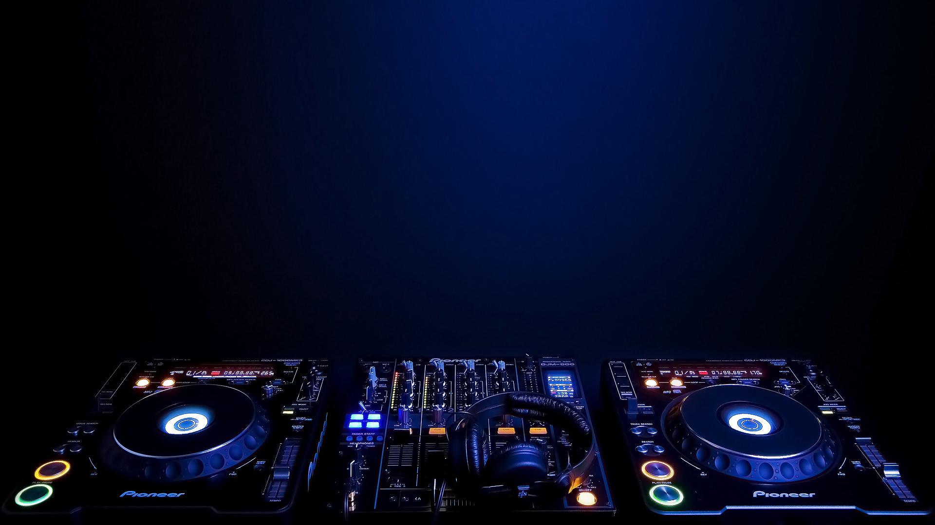 Widescreen Dj Wallpapers