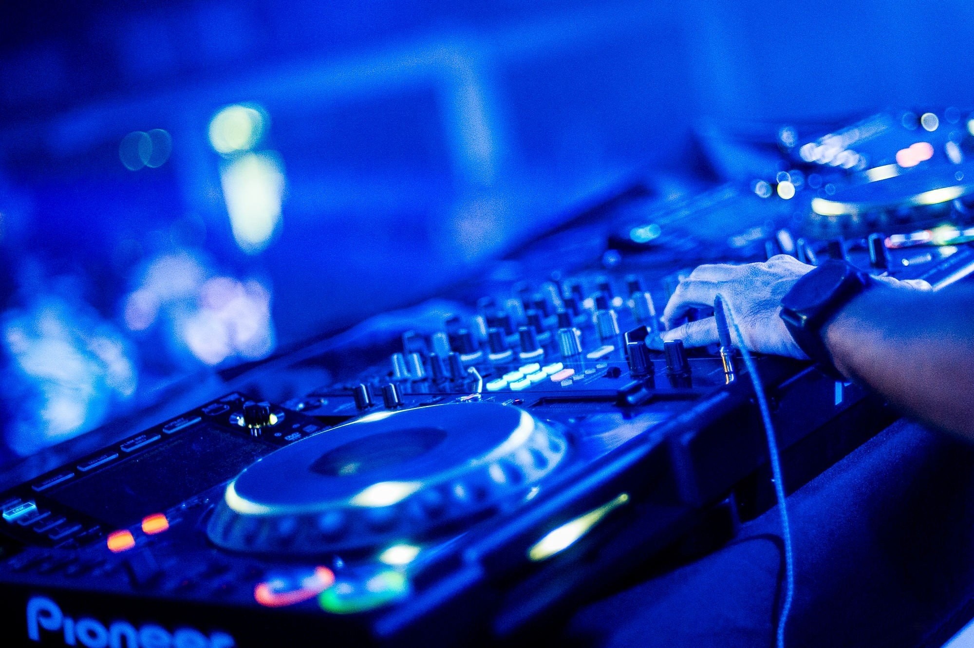 Widescreen Dj Wallpapers