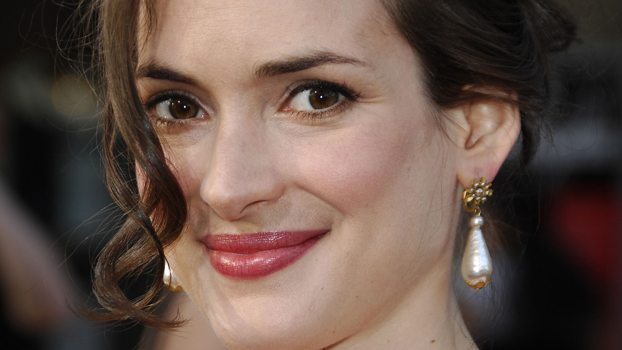 Winona Ryder Wallpapers