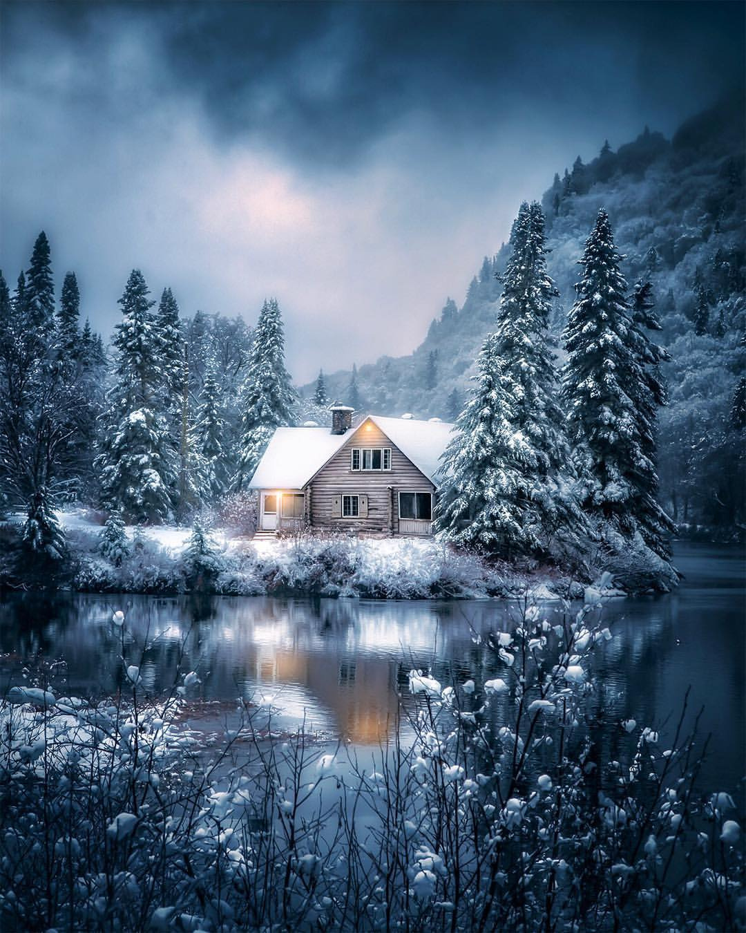 Winter Cabin Wallpapers