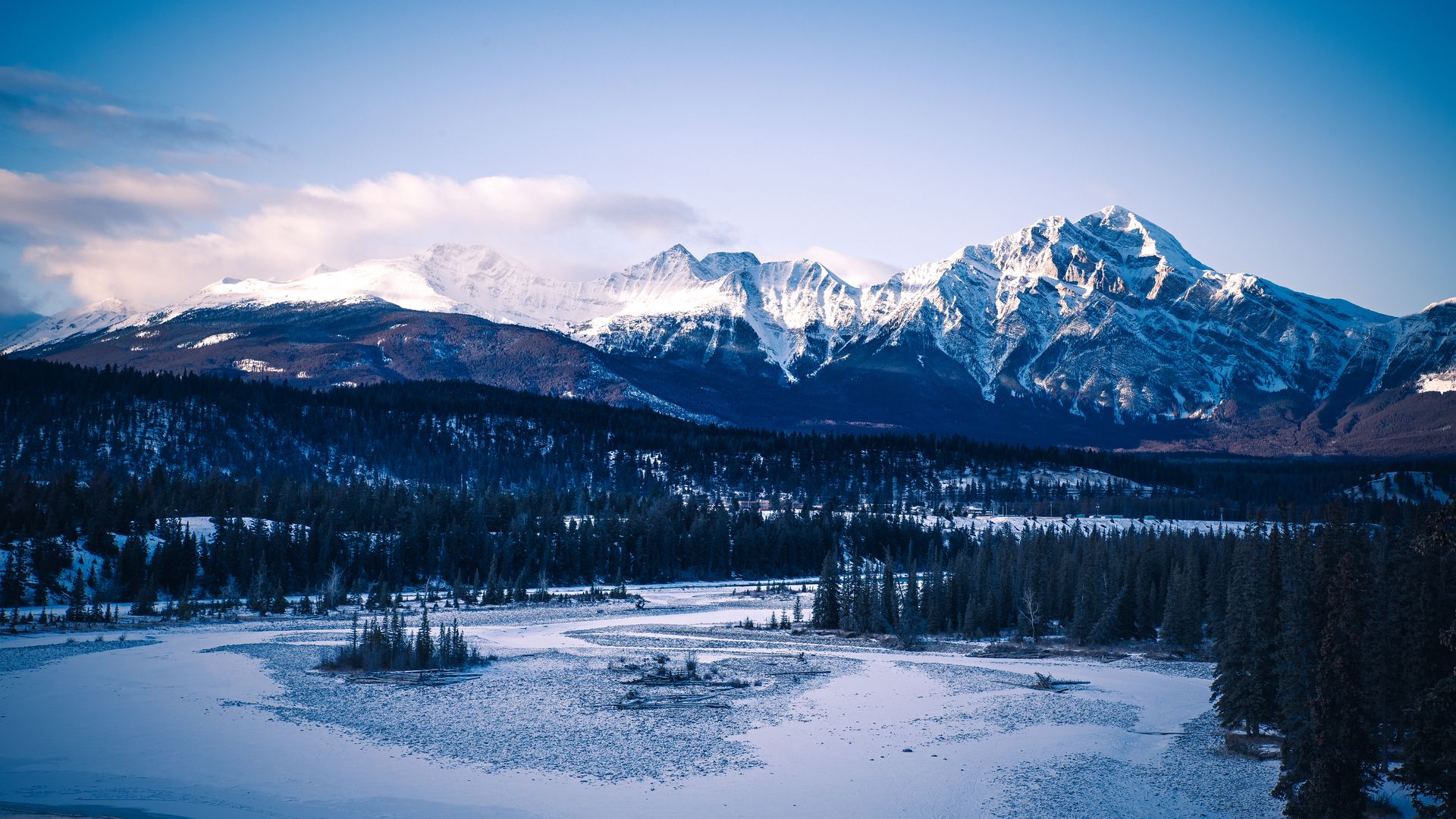 Winter Mountains And Trees Wallpapers