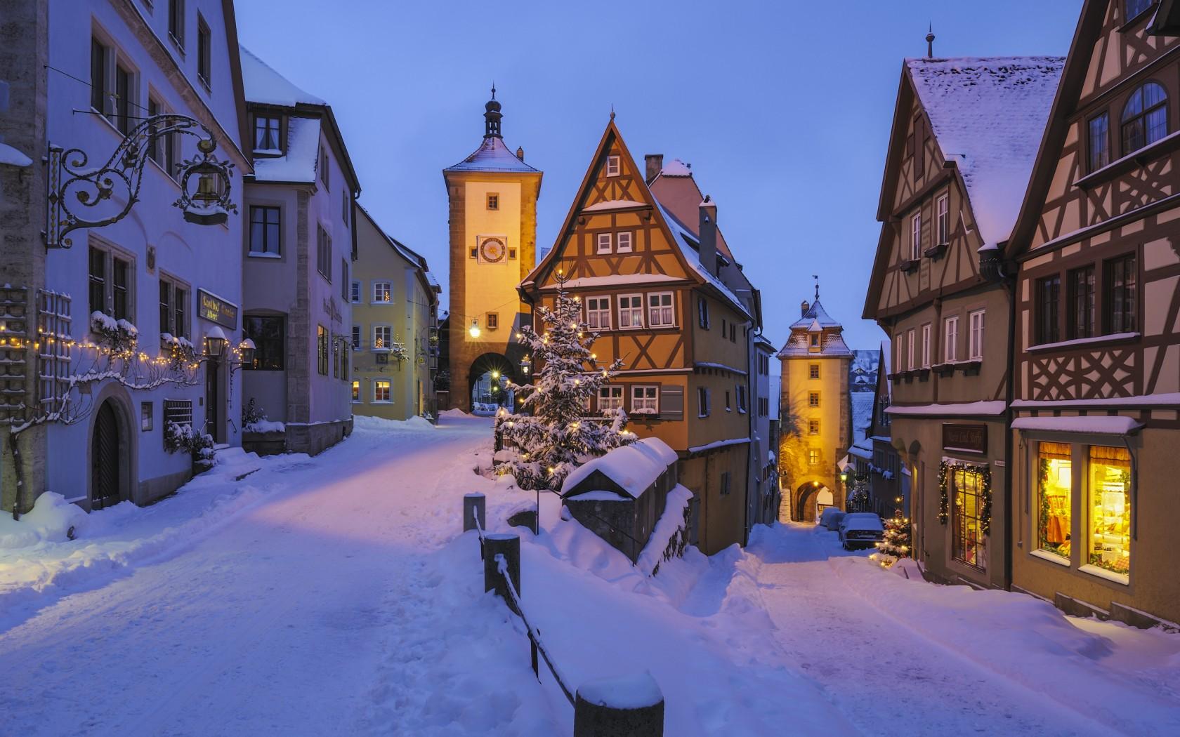 Winter Village Wallpapers