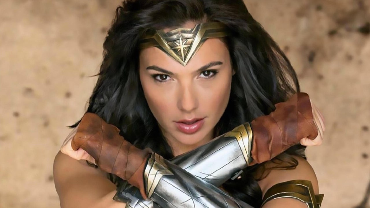 Wonder Woman Gal Gadot Face Wallpapers