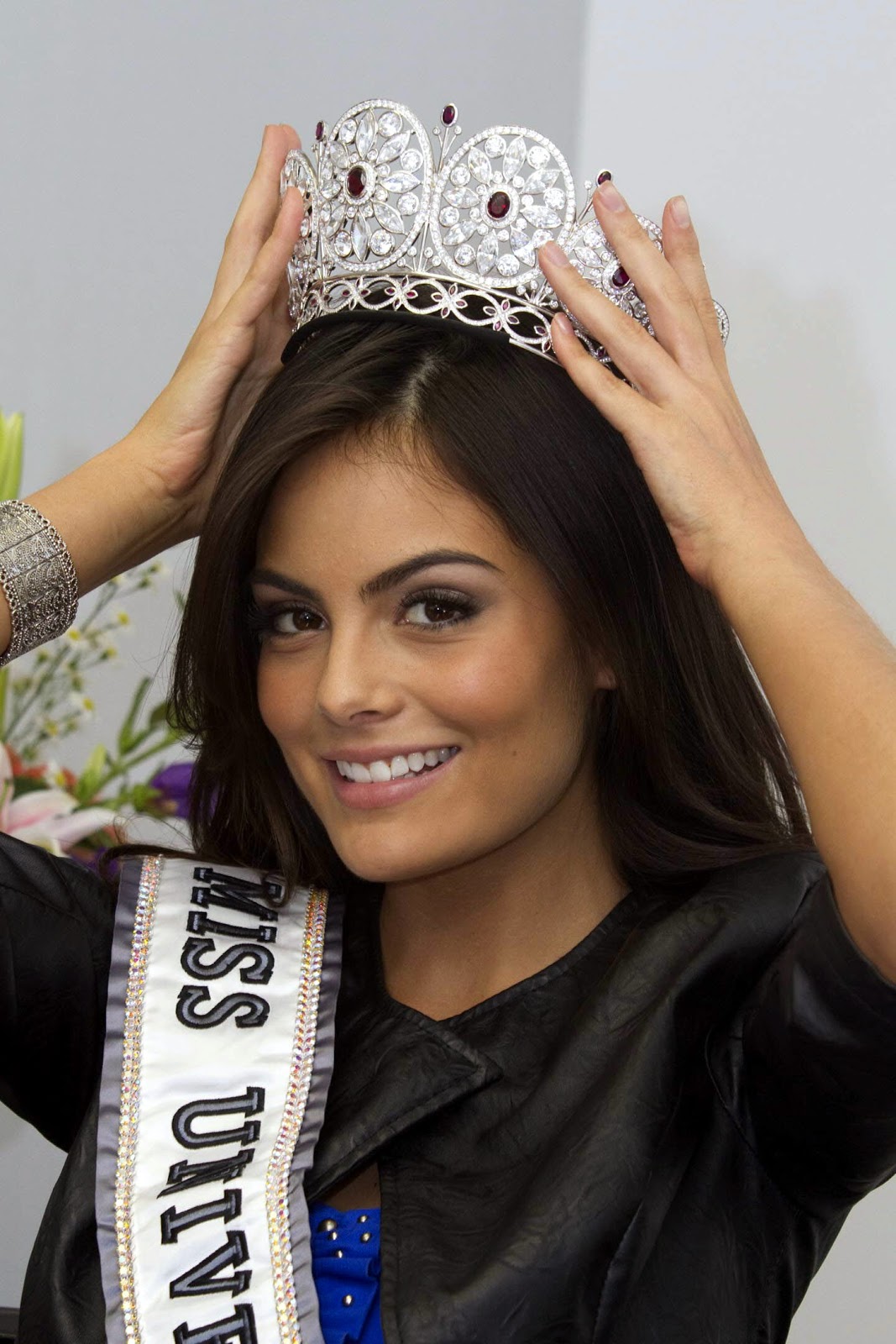 Ximena Navarrete Wallpapers