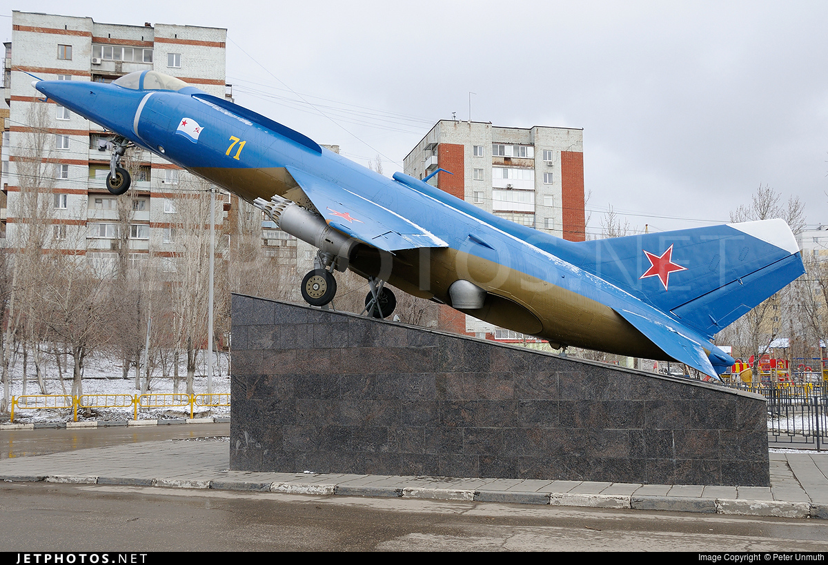 Yakovlev Yak-38 Wallpapers