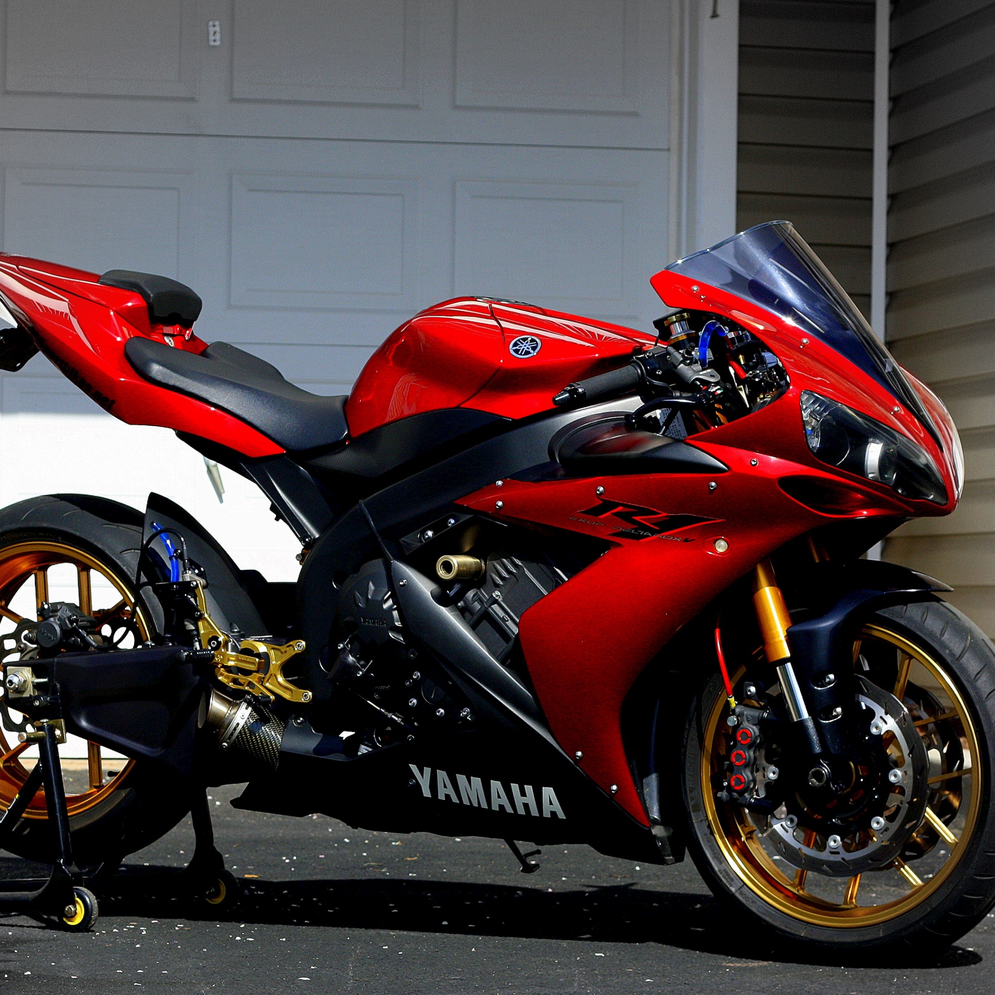 Yamaha R1 Red Wallpapers