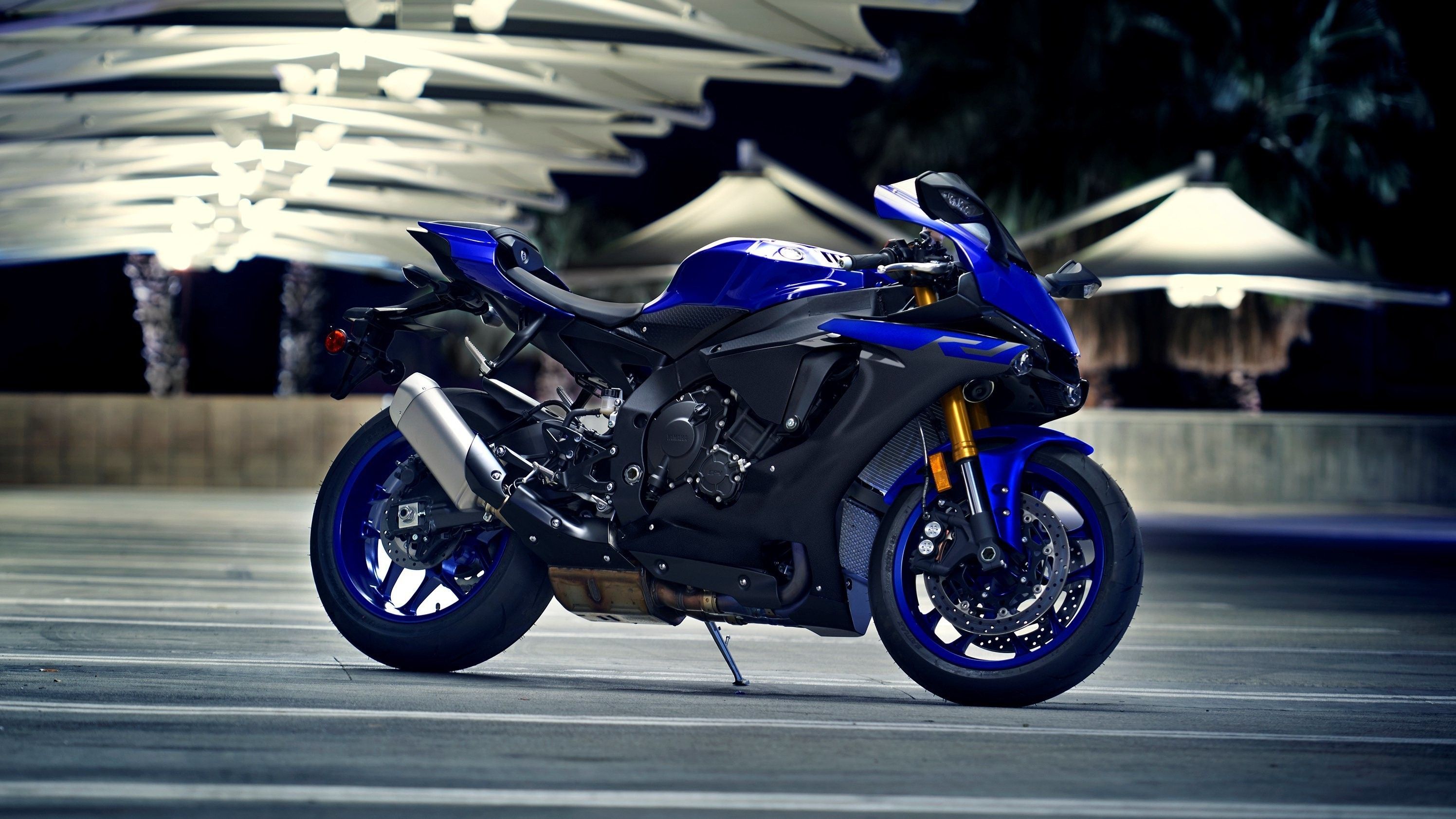 Yamaha R1 Red Wallpapers