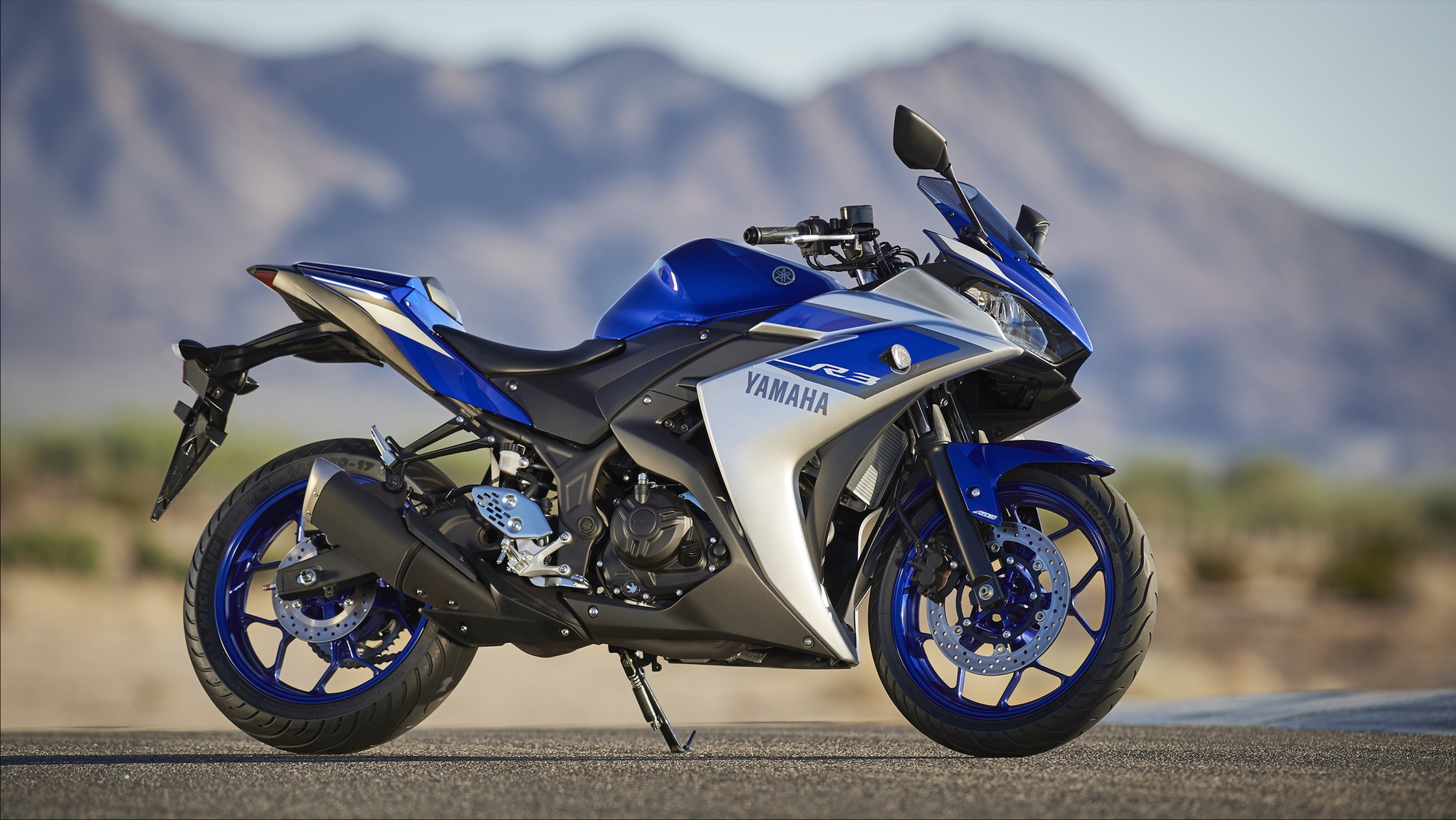 Yamaha R3 Wallpapers