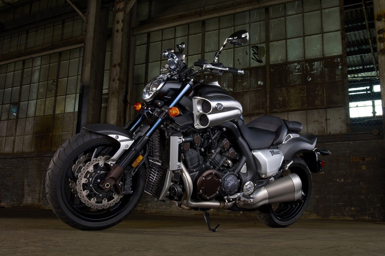 Yamaha V-Max Wallpapers