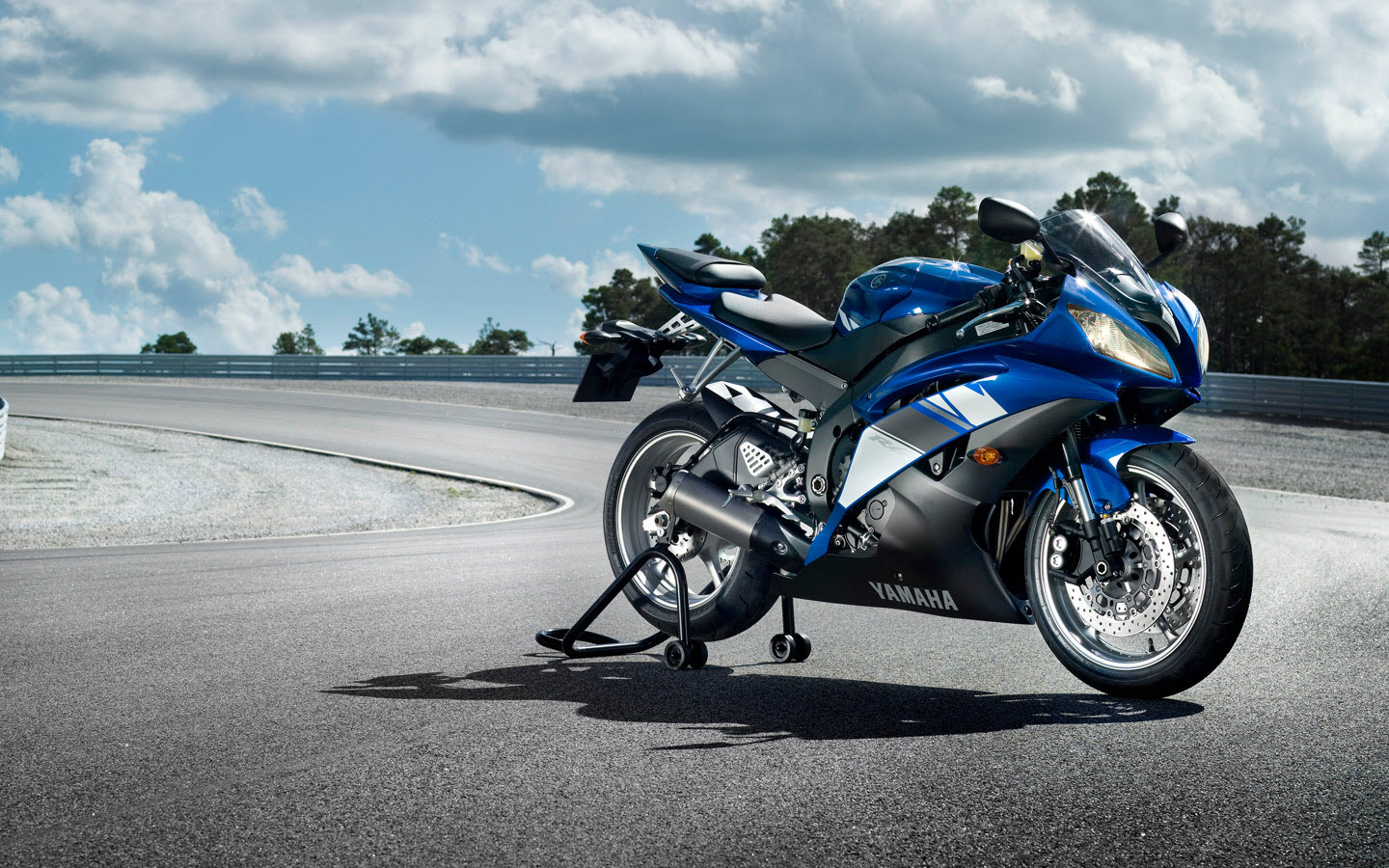 Yamaha Yzf-R6 Wallpapers