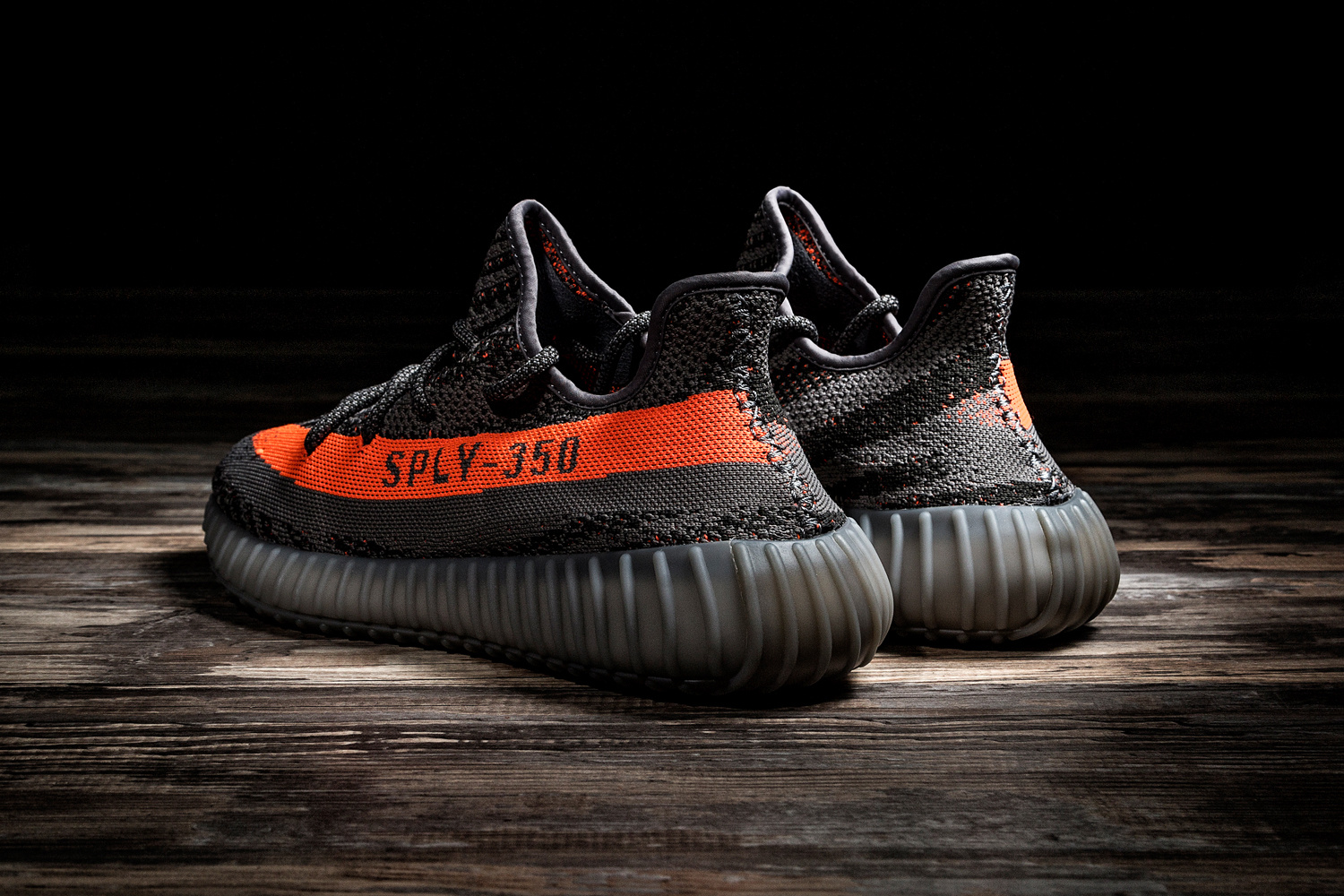 Yeezy 350 V2 Wallpapers