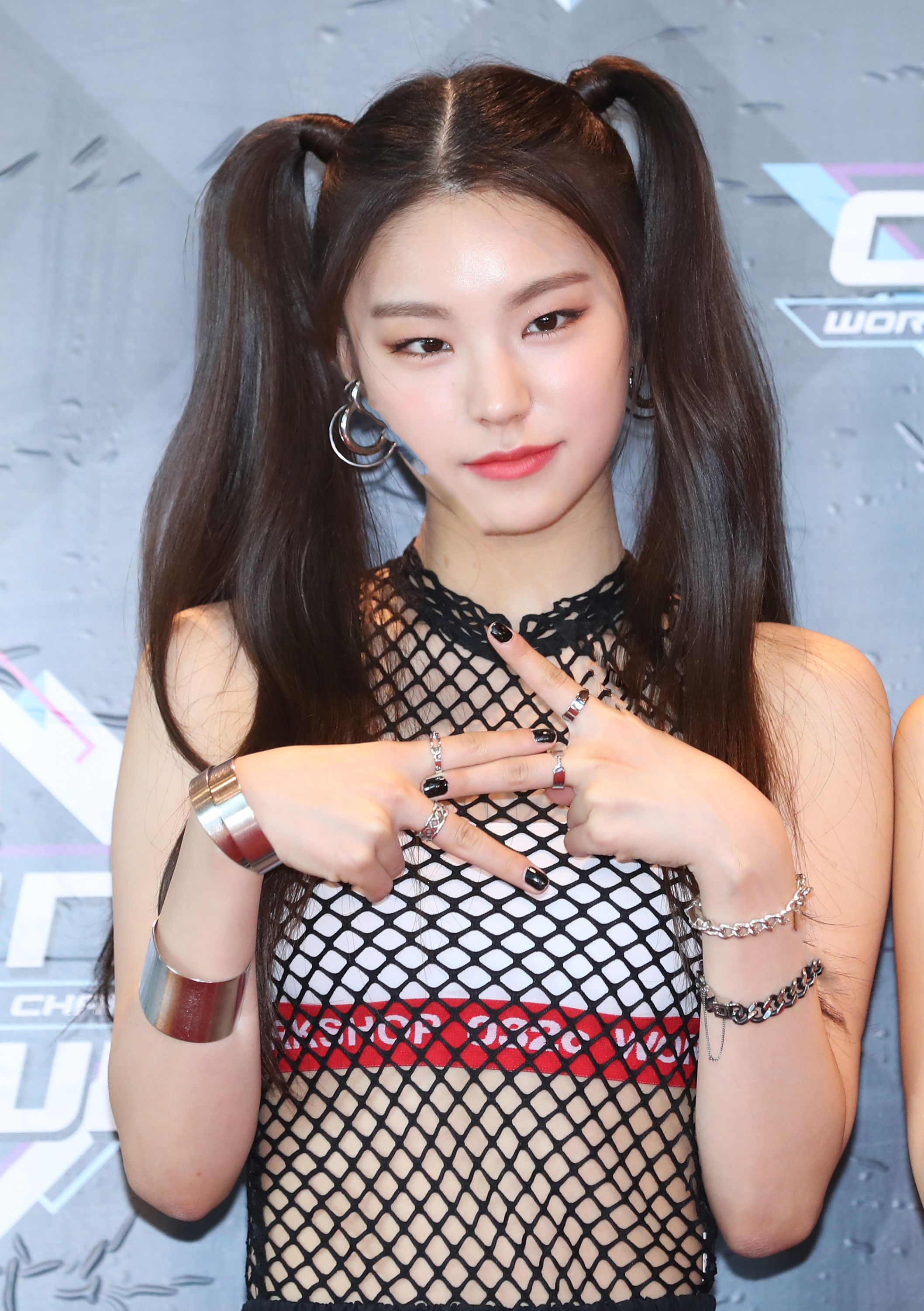 Yeji 2020 Itzy Wallpapers