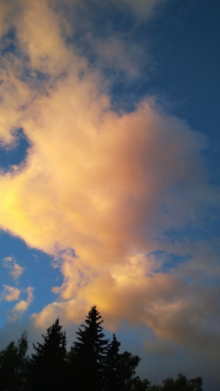 Yellow Cloud Iphone Wallpapers