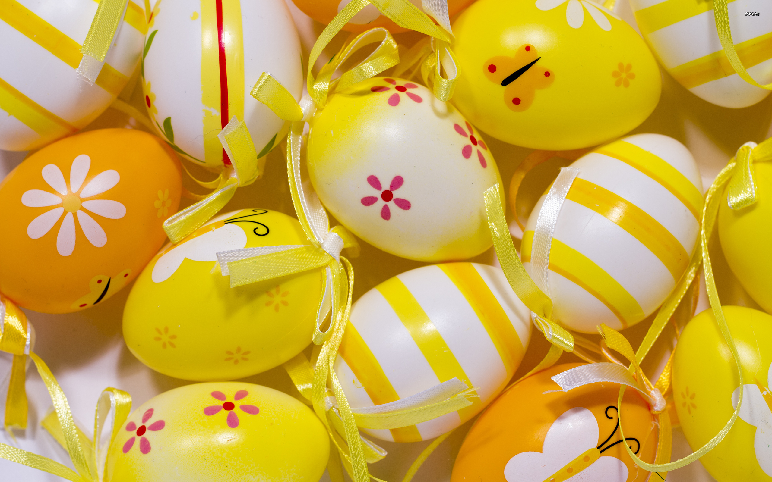 Yellow Egg Wallpapers