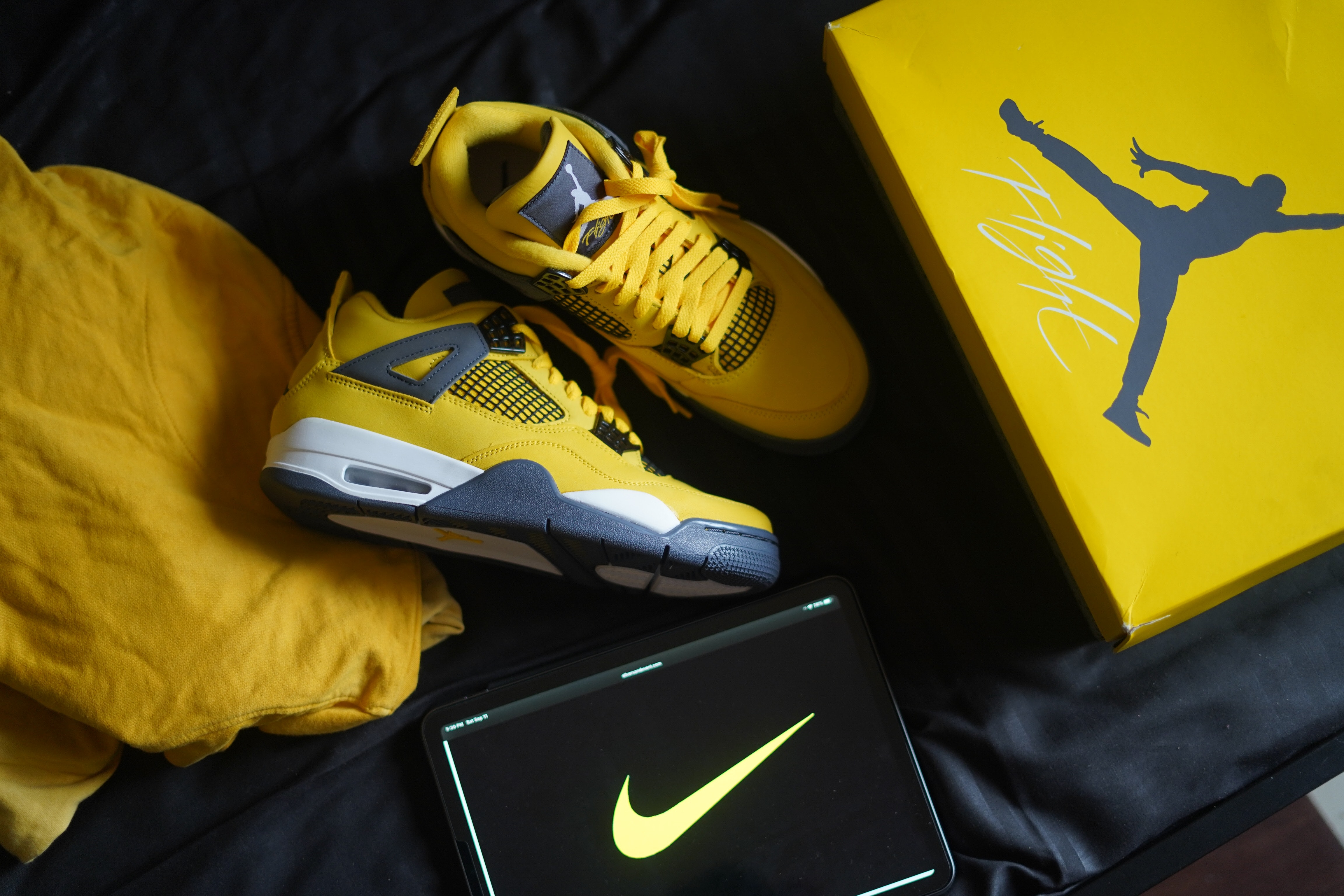 Yellow Jordan Wallpapers