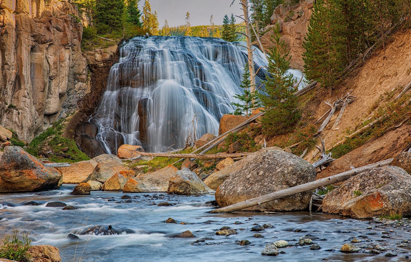 Yellowstone Falls Wallpapers