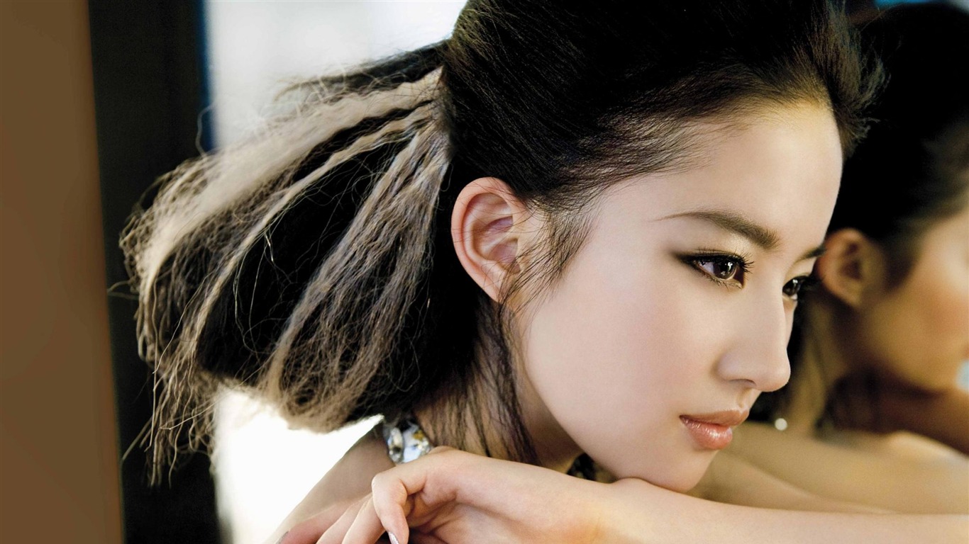 Yifei Liu Wallpapers