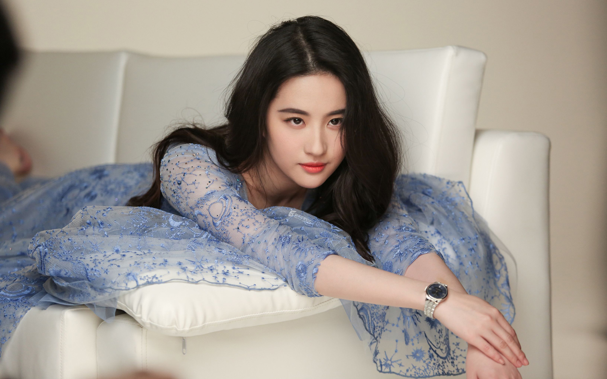 Yifei Liu Wallpapers