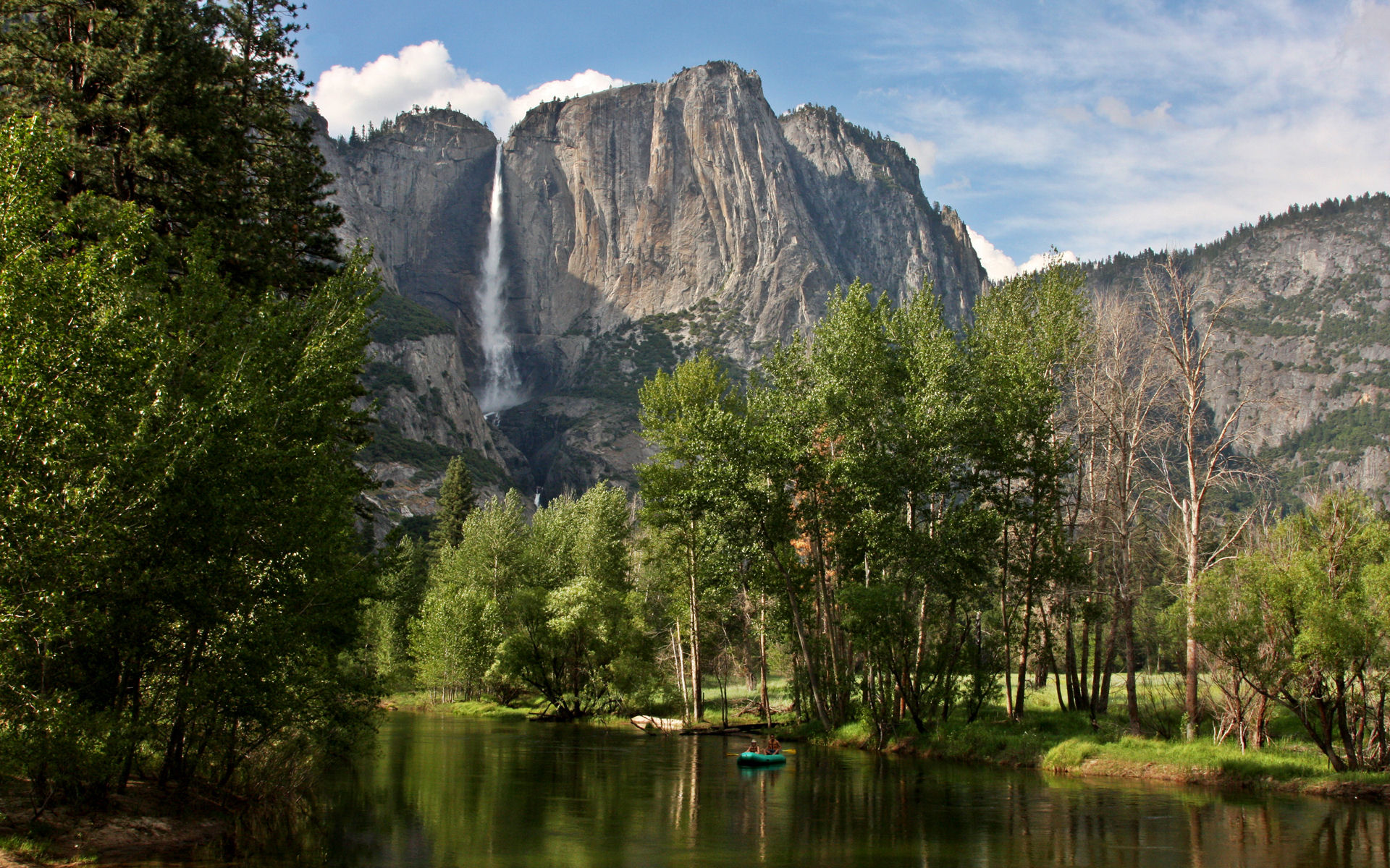 Yosemite Falls Wallpapers
