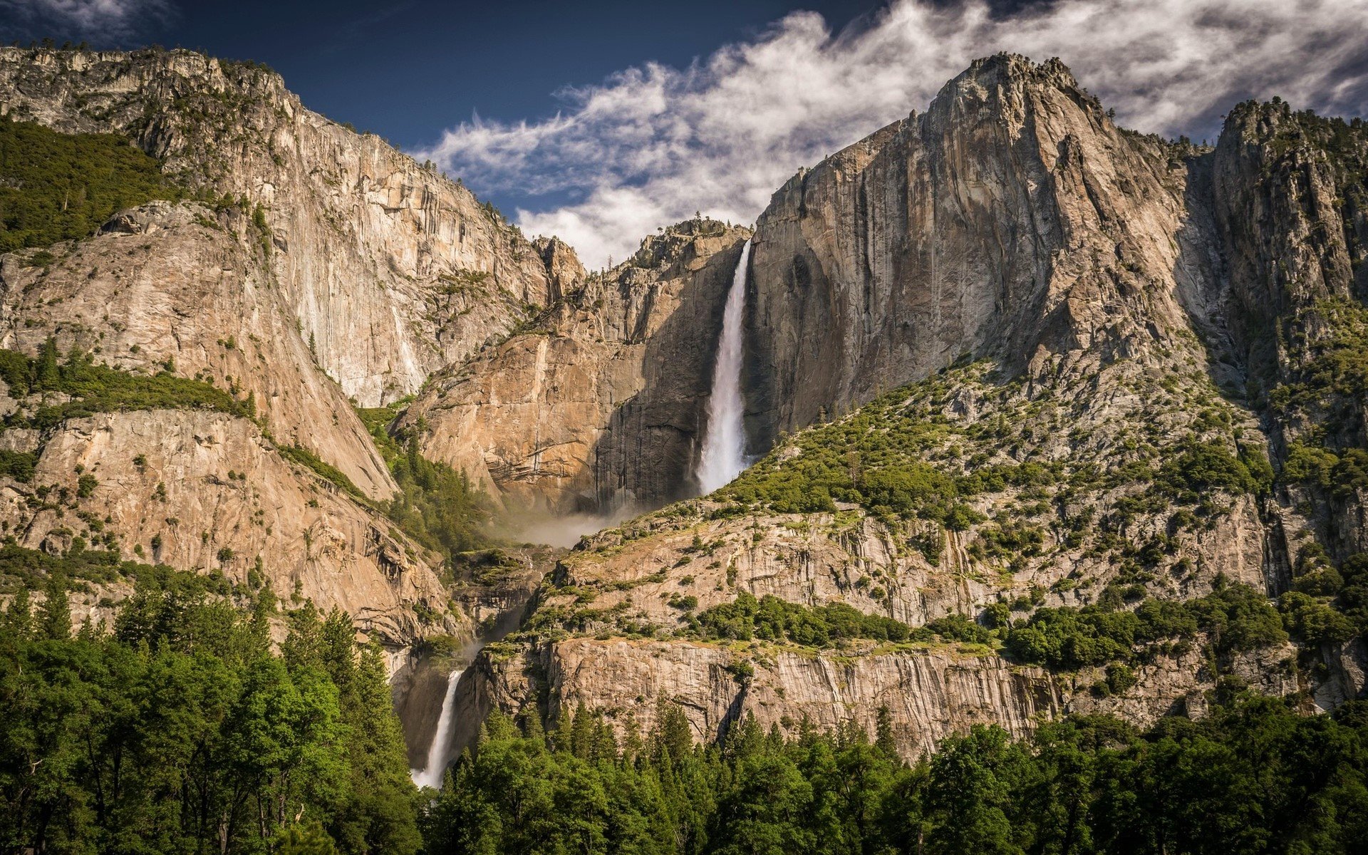 Yosemite Falls Wallpapers