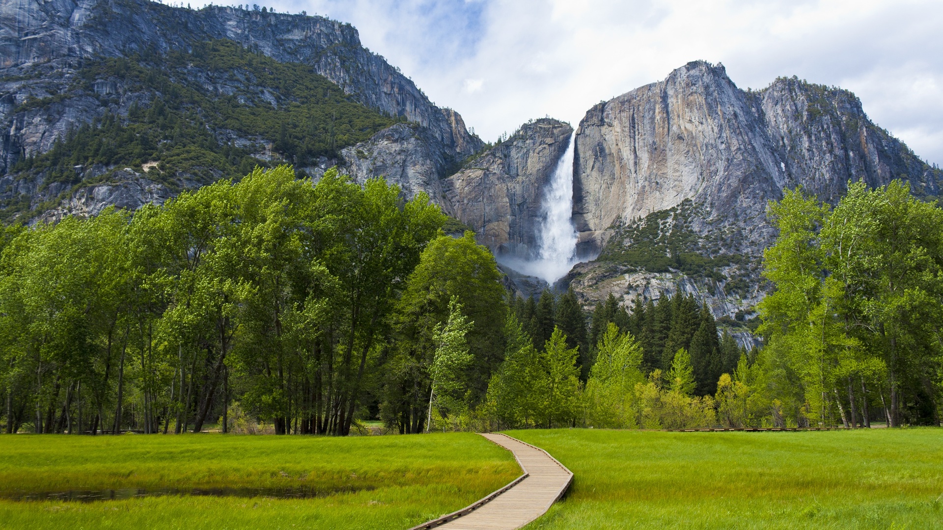 Yosemite Falls Wallpapers