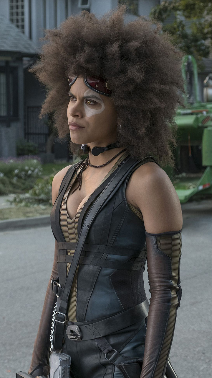 Zazie Beetz As Domino In Deadpool 2 Wallpapers