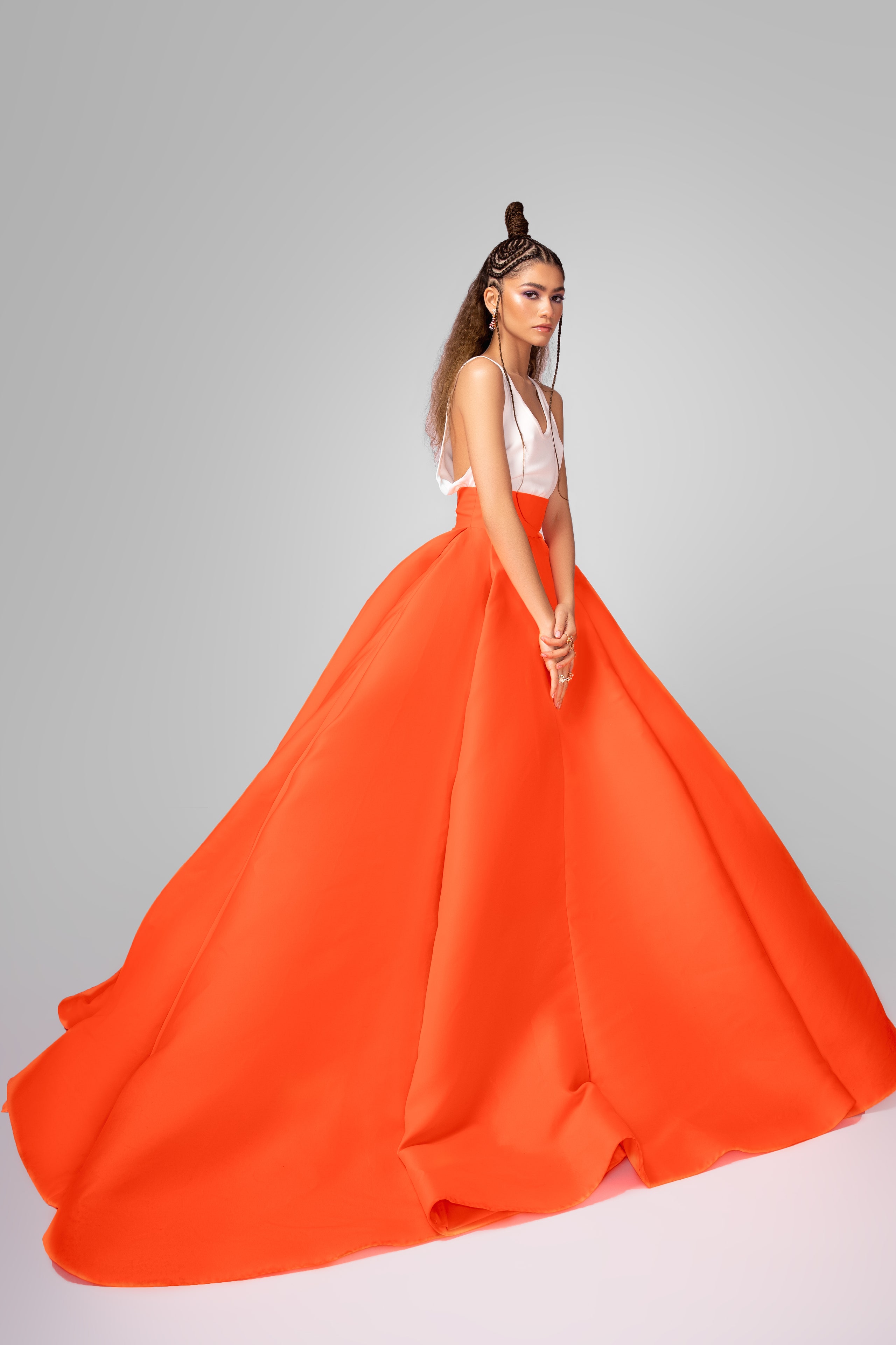 Zendaya 4K Valentino Wallpapers