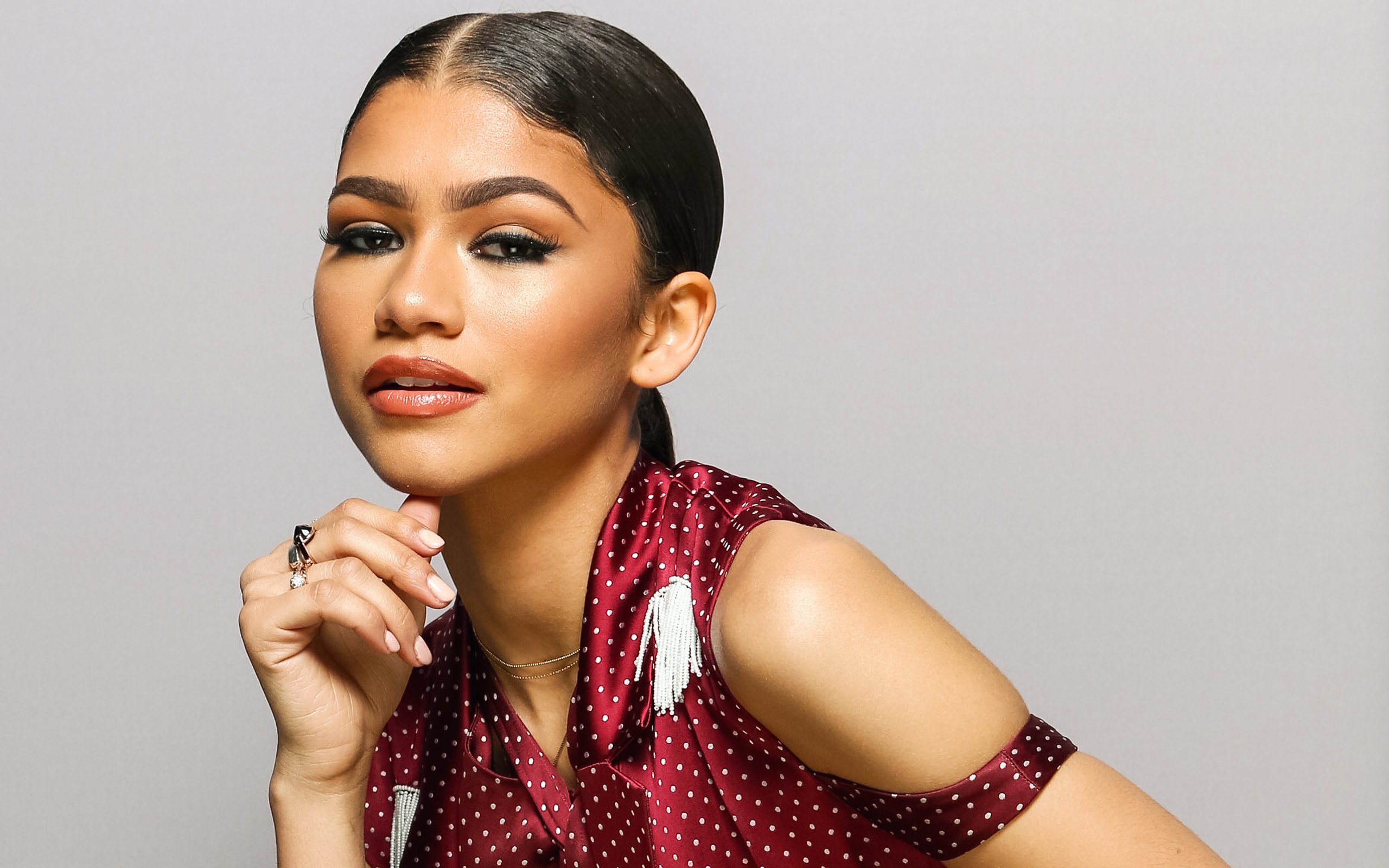 Zendaya Face Wallpapers