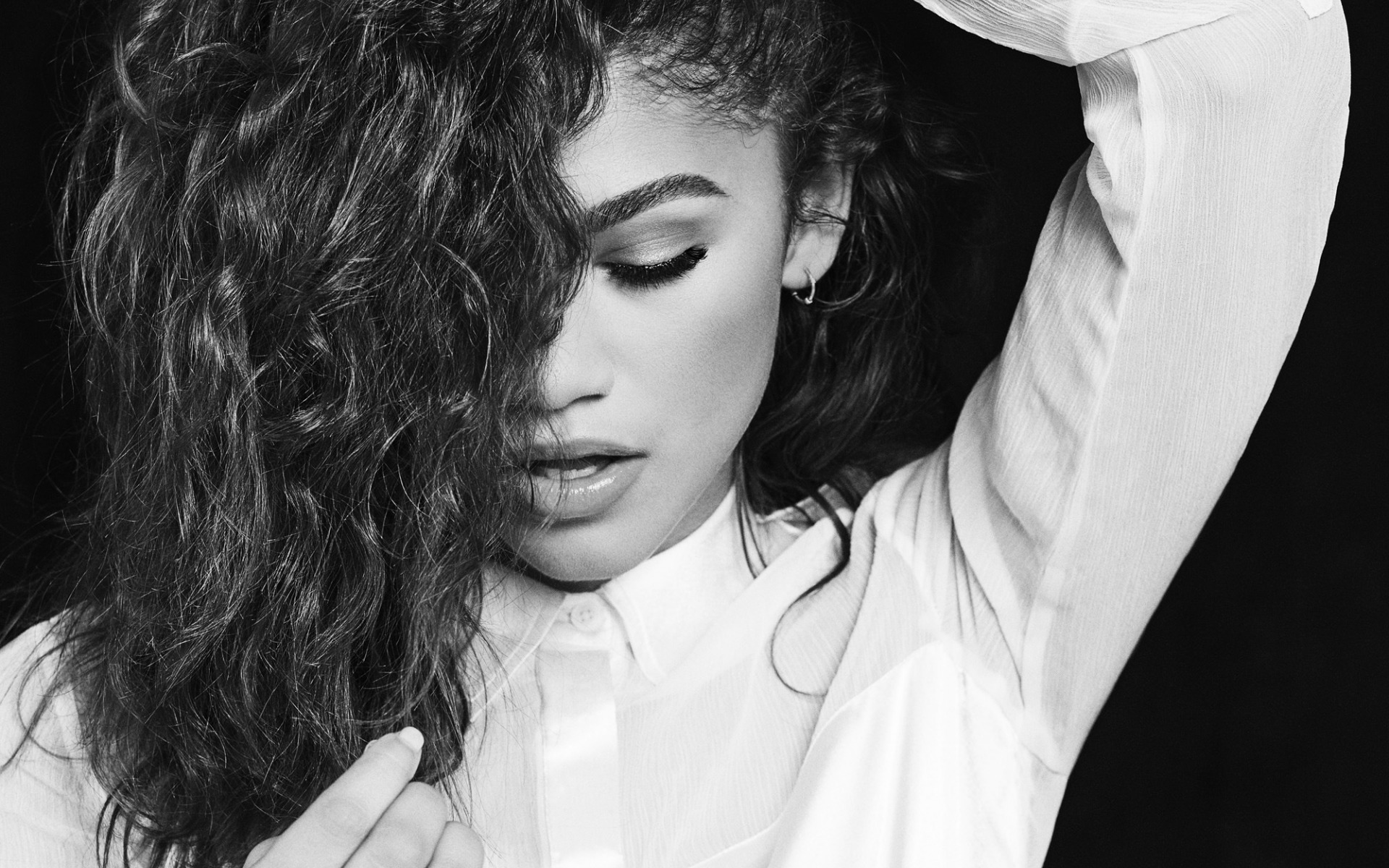 Zendaya Portrait Wallpapers