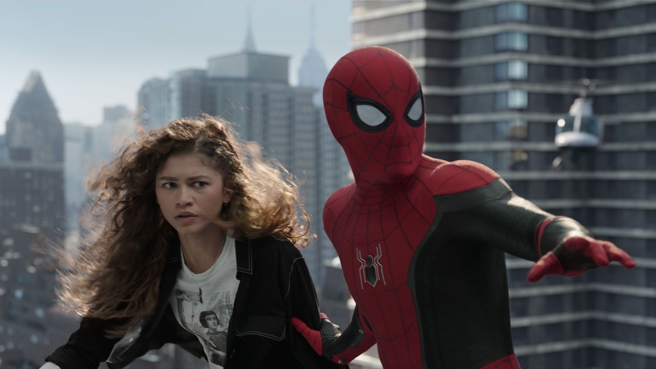 Zendaya Spider Man Far From Home Poster Wallpapers