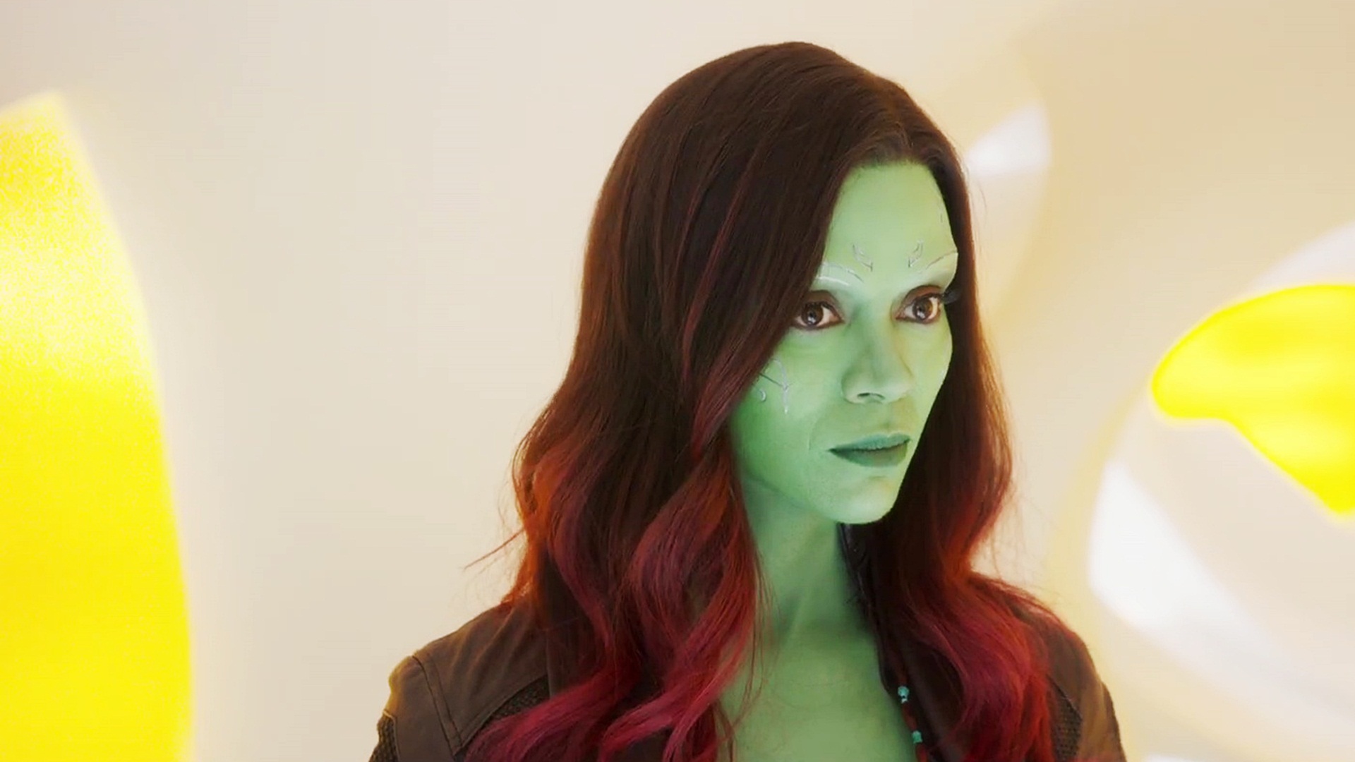 Zoe Saldana As Gamora In Guardians Of Galaxy Vol 2 Wallpapers