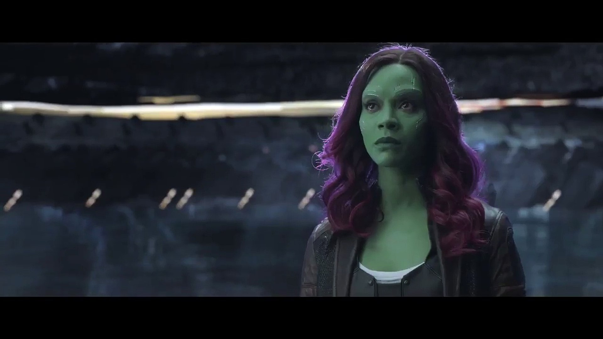 Zoe Saldana Gamora Try To Kill Thanos Josh Brolin Wallpapers