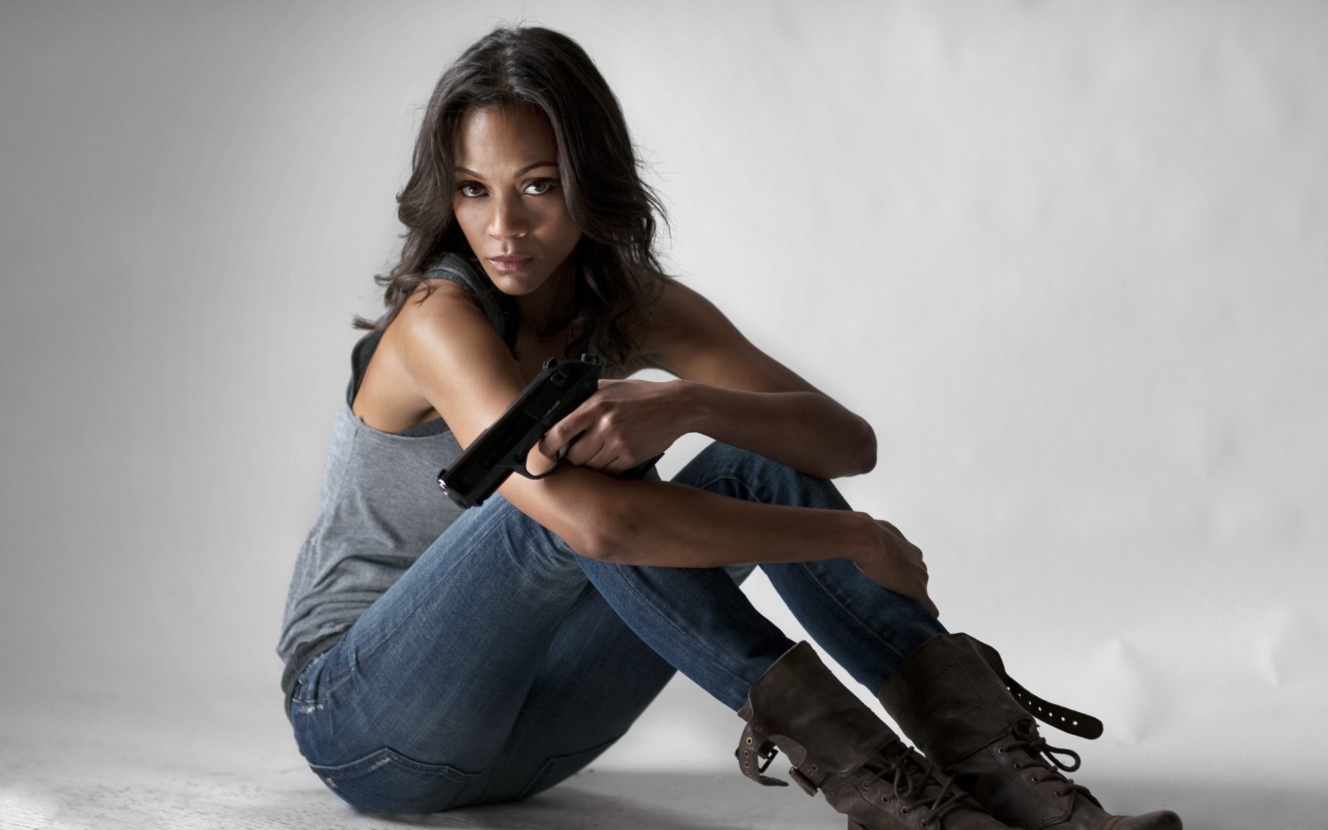 Zoe Saldana Movie Actress Wallpapers