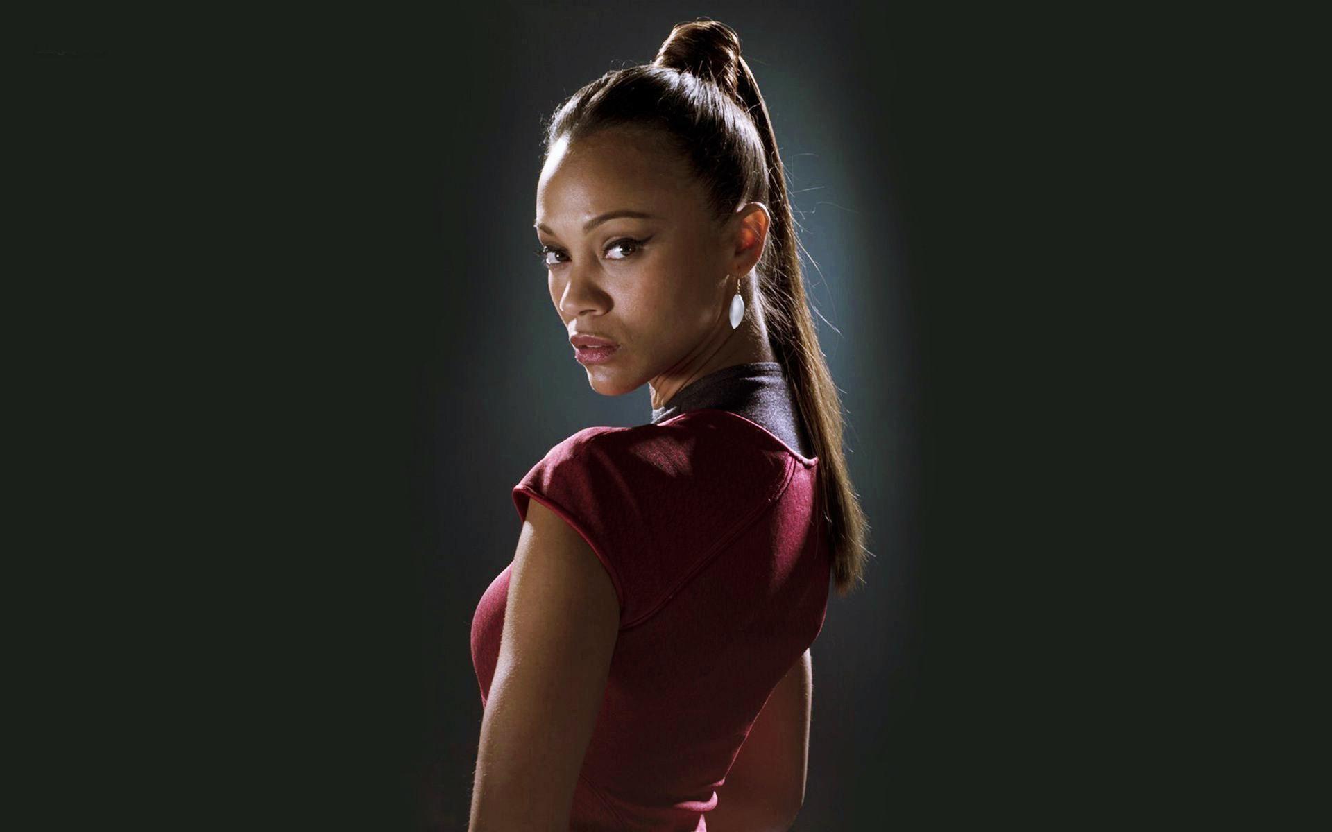 Zoe Saldana Movie Actress Wallpapers