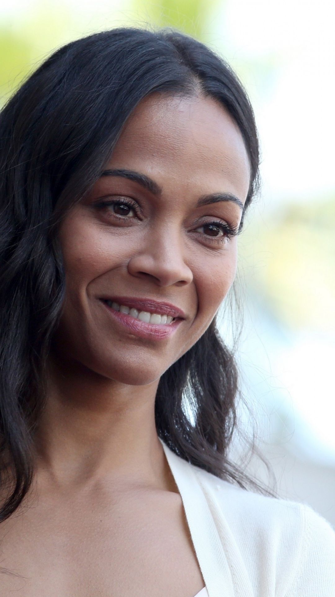 Zoe Saldana New Wallpapers