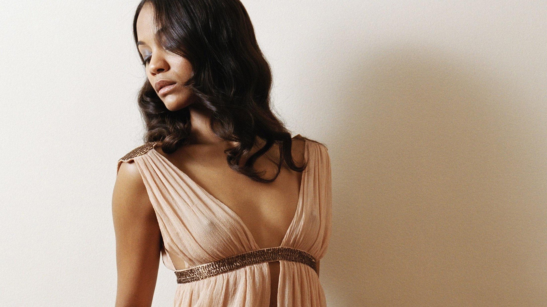 Zoe Saldana Wallpapers